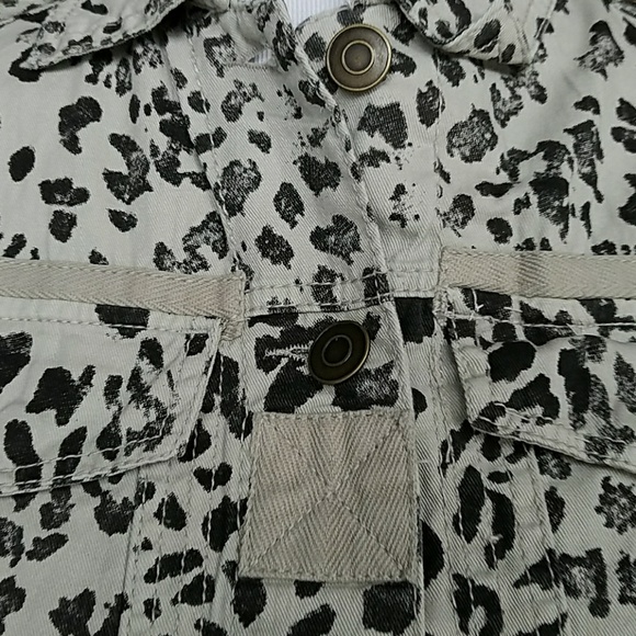 LAST CALL! XS Dolled Up Animal Print Vest - Picture 5 of 8